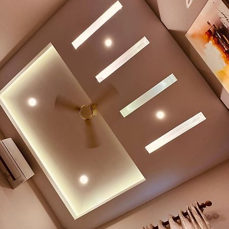 ホテル Metro Residency Kochi エクステリア 写真